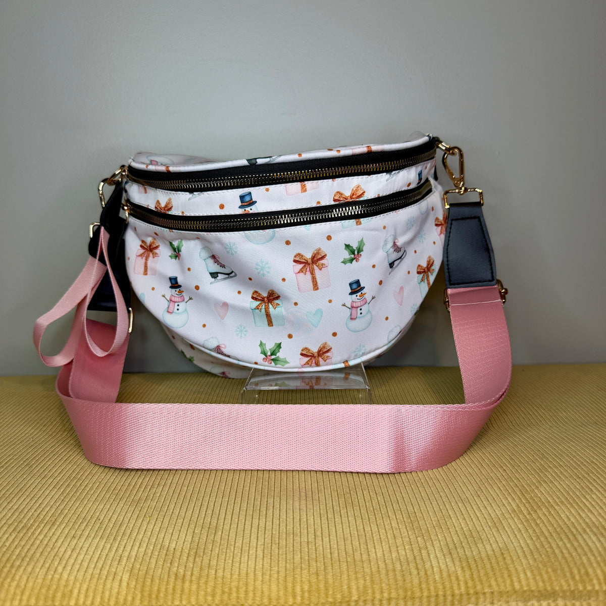The Roni Nylon Crossbody - Christmas Snowflake Gift Ice Skate