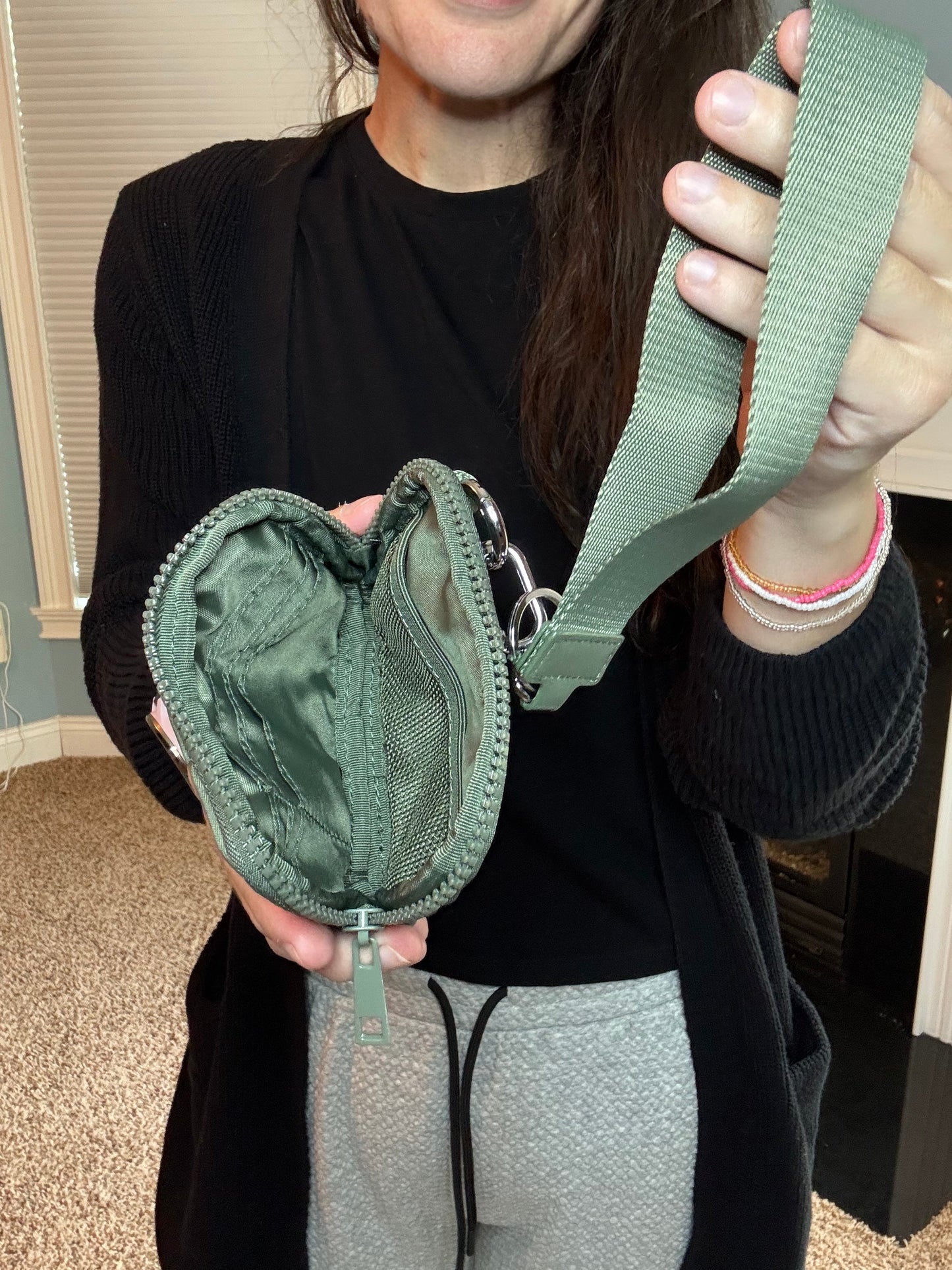 Rue - Nylon Wristlet Wallet - Solid