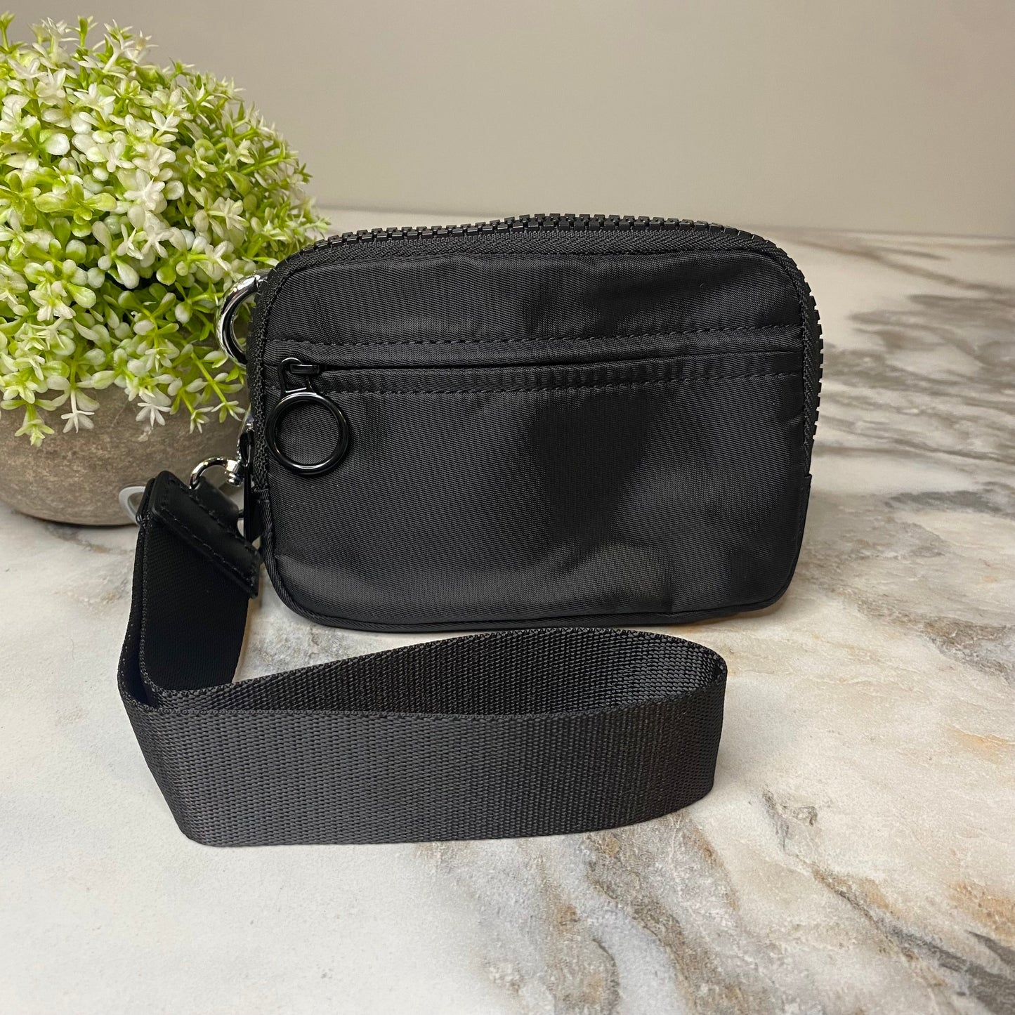 Rue - Nylon Wristlet Wallet - Solid