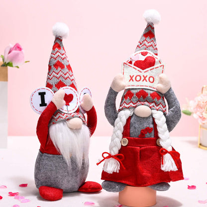 Gnome - Valentine #7 - Grey I Heart U & XOXO - PREORDER 12/12-12/15